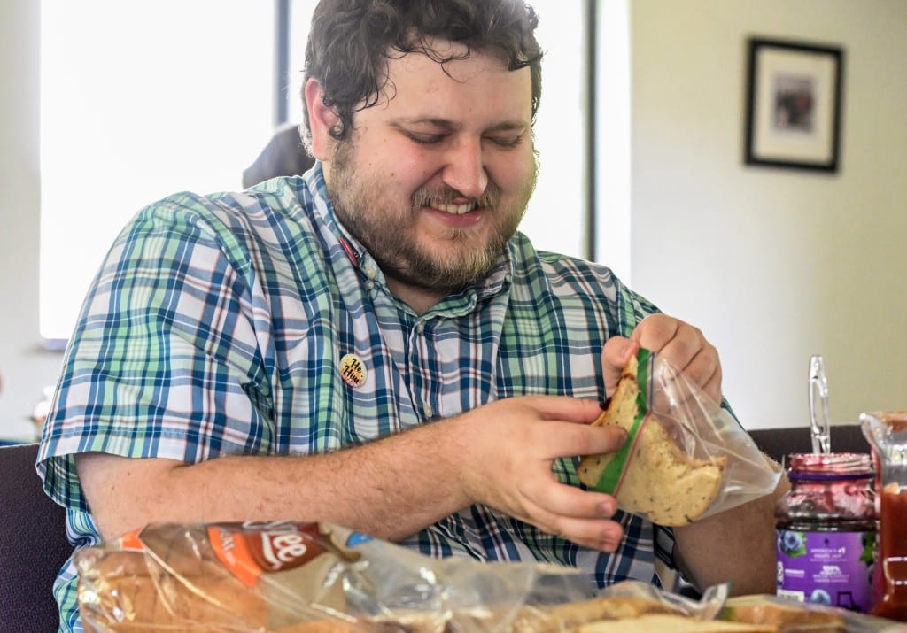 ‘We just fed 400 people last week’ : Sandwich-slinging locals give back
